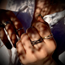 Load image into Gallery viewer, Koeda -twig ring