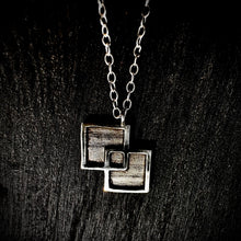 Load image into Gallery viewer, Android link & credit token charms