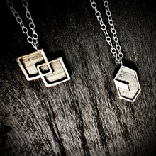 Load image into Gallery viewer, Android link & credit token charms