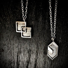 Load image into Gallery viewer, Android link & credit token charms