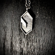 Load image into Gallery viewer, Android link & credit token charms