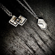 Load image into Gallery viewer, Android link & credit token charms