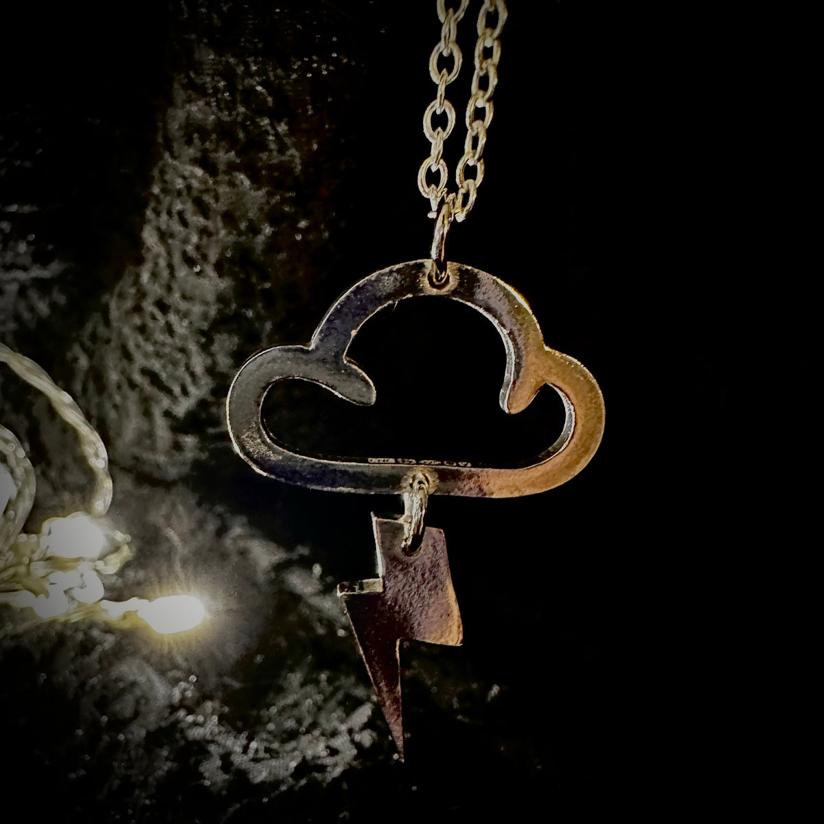 Inazuma- lightning cloud necklace – Kasasagi