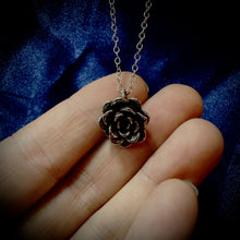 Load image into Gallery viewer, Rose succulent pendant