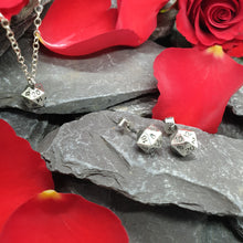 Load image into Gallery viewer, D20 earrings