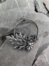 Load image into Gallery viewer, Small succulent wreath