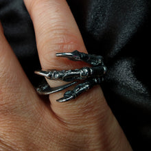 Load image into Gallery viewer, Magpie ring