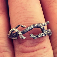 Load image into Gallery viewer, Koeda -twig ring