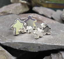 Load image into Gallery viewer, Solid Meeple stud earrings