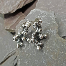 Load image into Gallery viewer, Umi - coral stud earrings