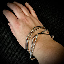 Load image into Gallery viewer, Geometeric bangles