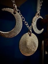 Load image into Gallery viewer, Tsuki - moon phases necklace