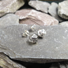 Load image into Gallery viewer, D20 earrings