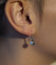 Load image into Gallery viewer, Dice earrings